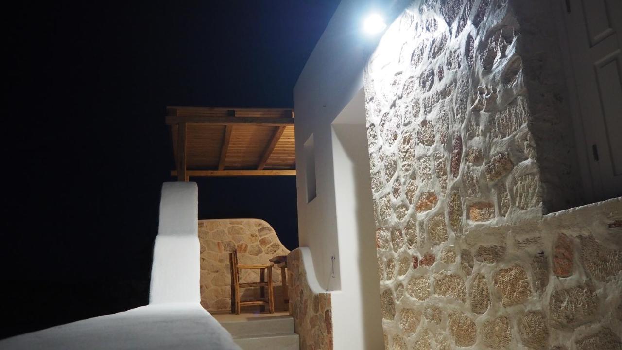 Ataraxia- Stonebuilt Studios And Apartments Kímolos Екстериор снимка